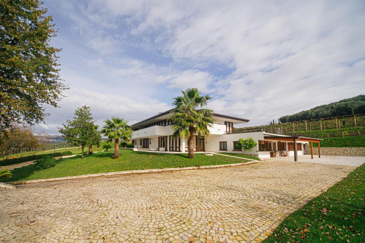 Aria - Villa Di Campagna Montecorvino Rovella Bagian luar foto